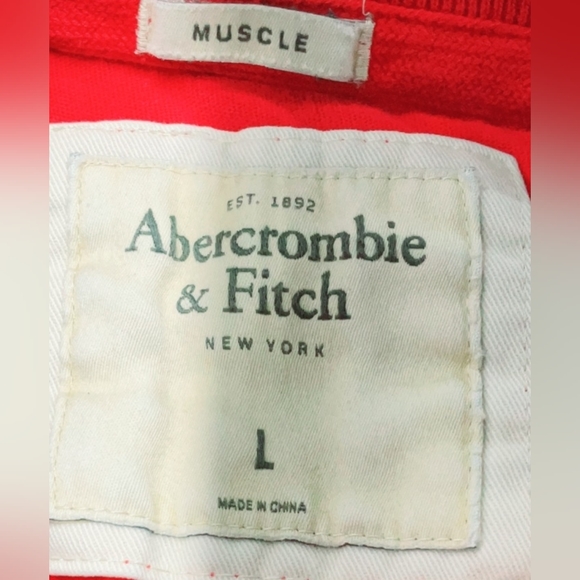 Abercrombie & Fitch Red Muscle Tee - Picture 5 of 5